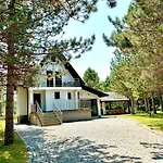 Semesterbostad Vikendica Leko Rudo Polje