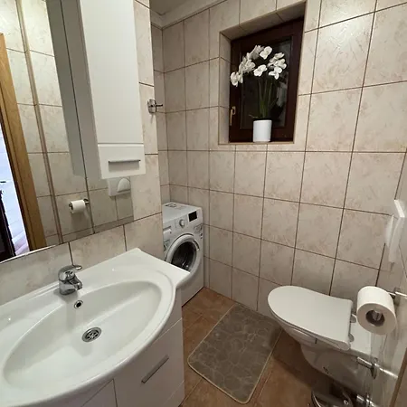 別荘 Vikendica Leko