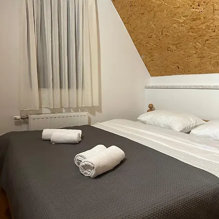 Vikendica Leko Rudo Polje