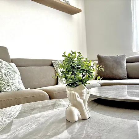 Vikendica Leko 度假居 *